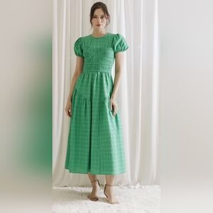 Storia Green Midi Dress